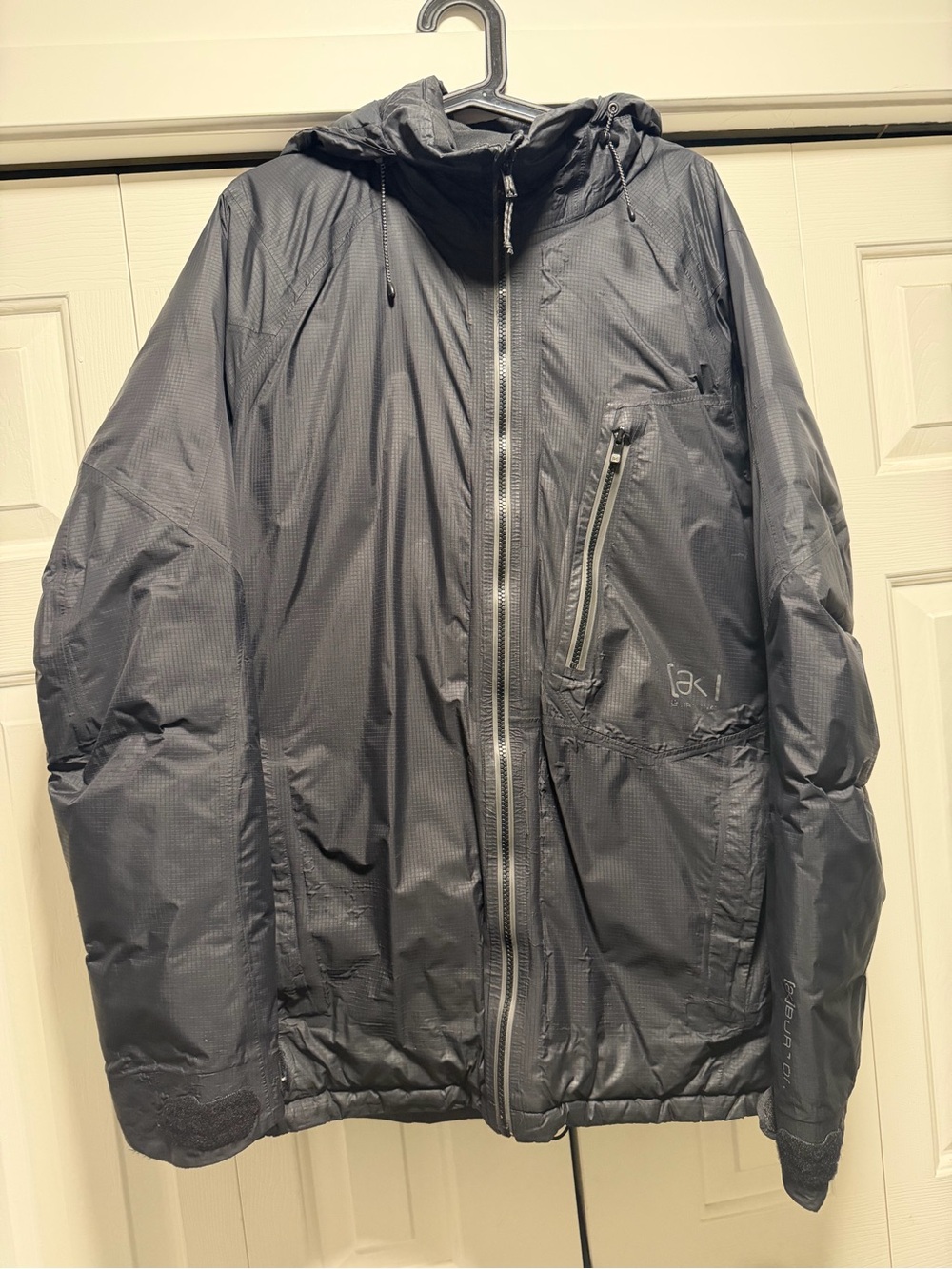 Burton AK Black LZ down Hooded goretex Jacket size medium